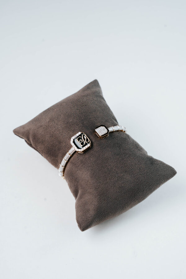 Polar Noir Bracelet
