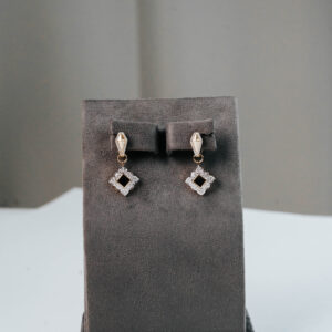 Estrella Oro Earrings